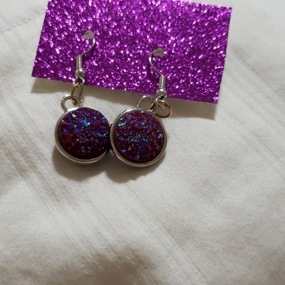 Pink druzy nickel free earrings. - Picture 2 of 2